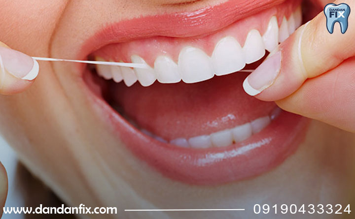 مسواک زدن دندان مصنوعی ثابت چسبی